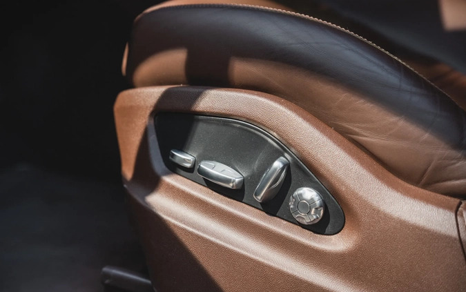 Porsche Cayenne cena 395000 przebieg: 43000, rok produkcji 2021 z Warszawa małe 301